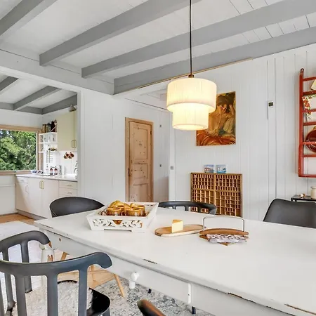 Elionora Holiday home